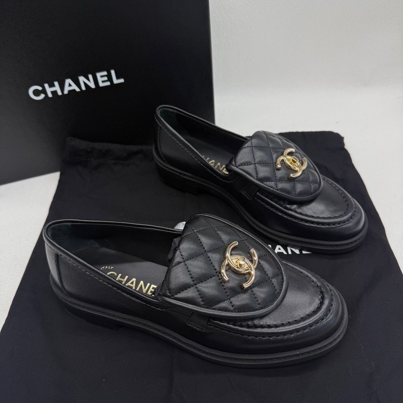 Chanel Chanel Black Lowtop Sneakers us_5 Women Size US 5 / IT 35 - 4 Thumbnail
