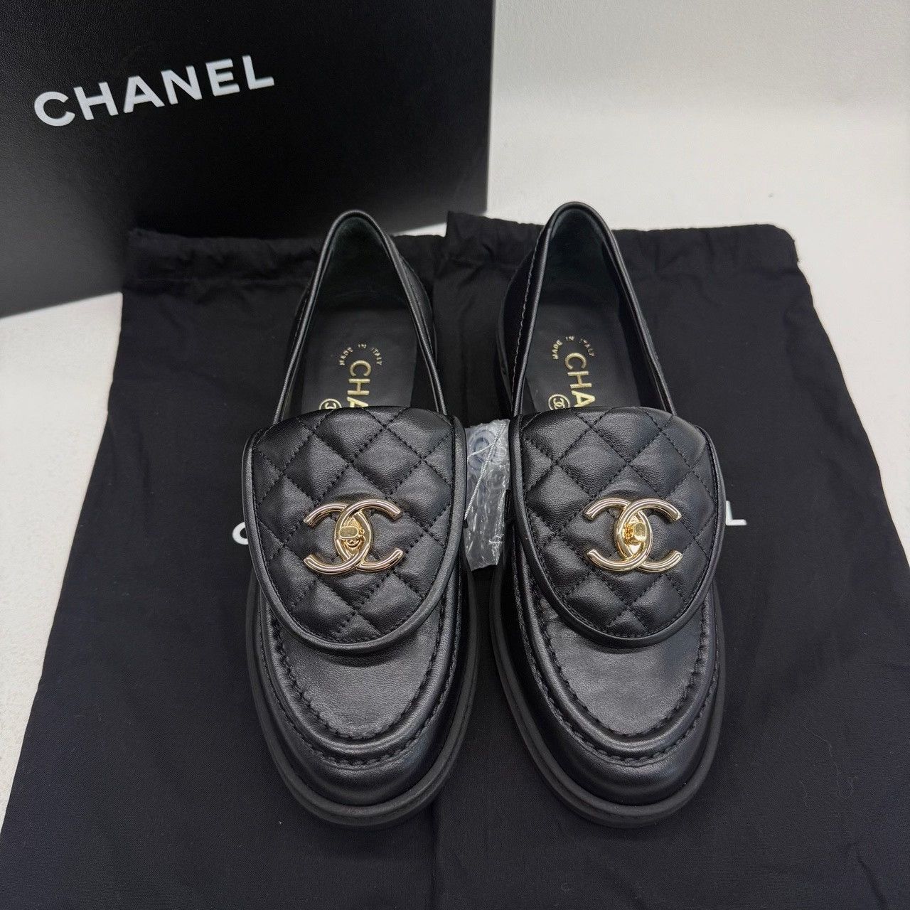 Chanel Chanel Black Lowtop Sneakers us_5 Women Size US 5 / IT 35 - 3 Thumbnail