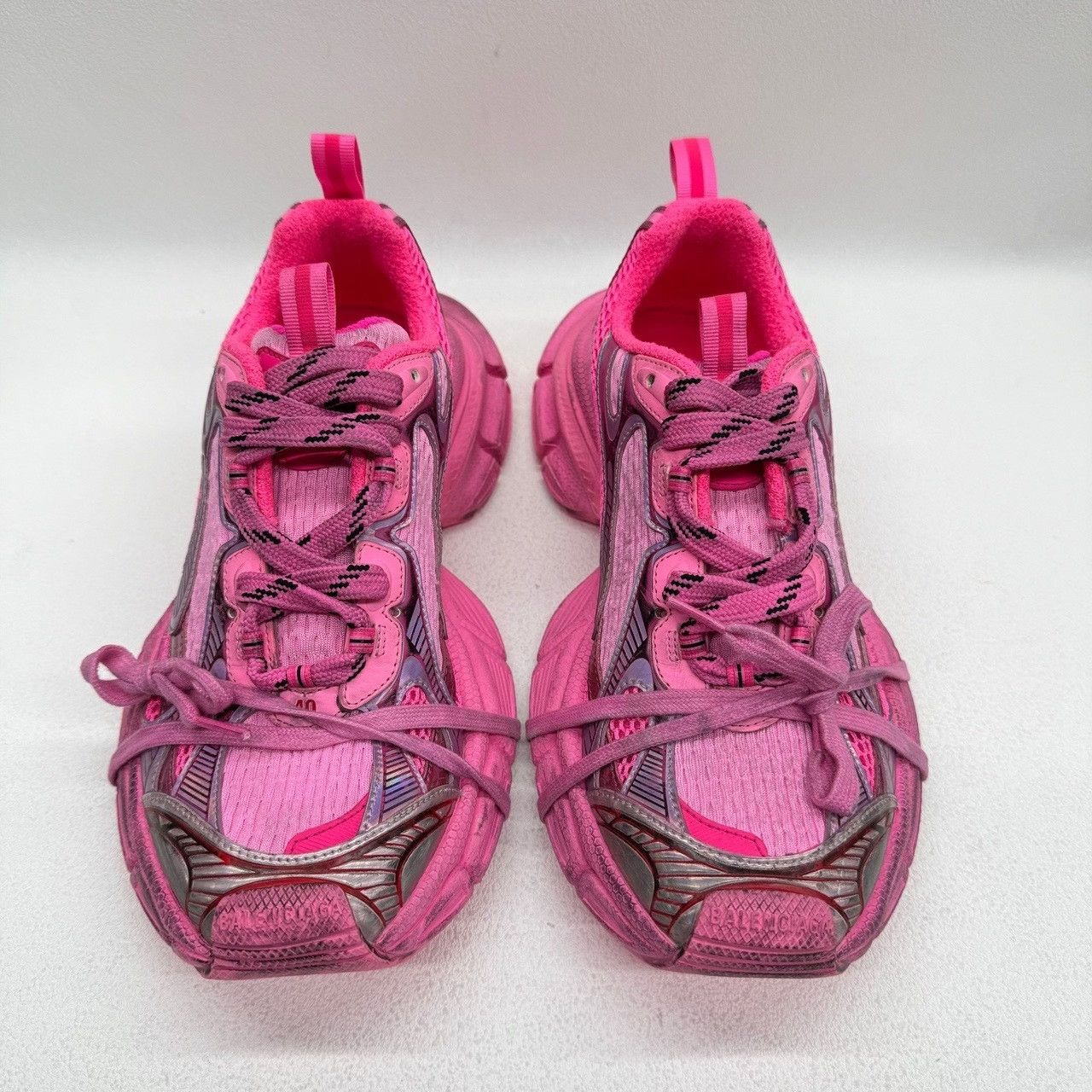 Balenciaga Balenciaga Polyester Red Lowtop Sneakers us_9 Women Size US 9 / IT 39 - 2 Thumbnail