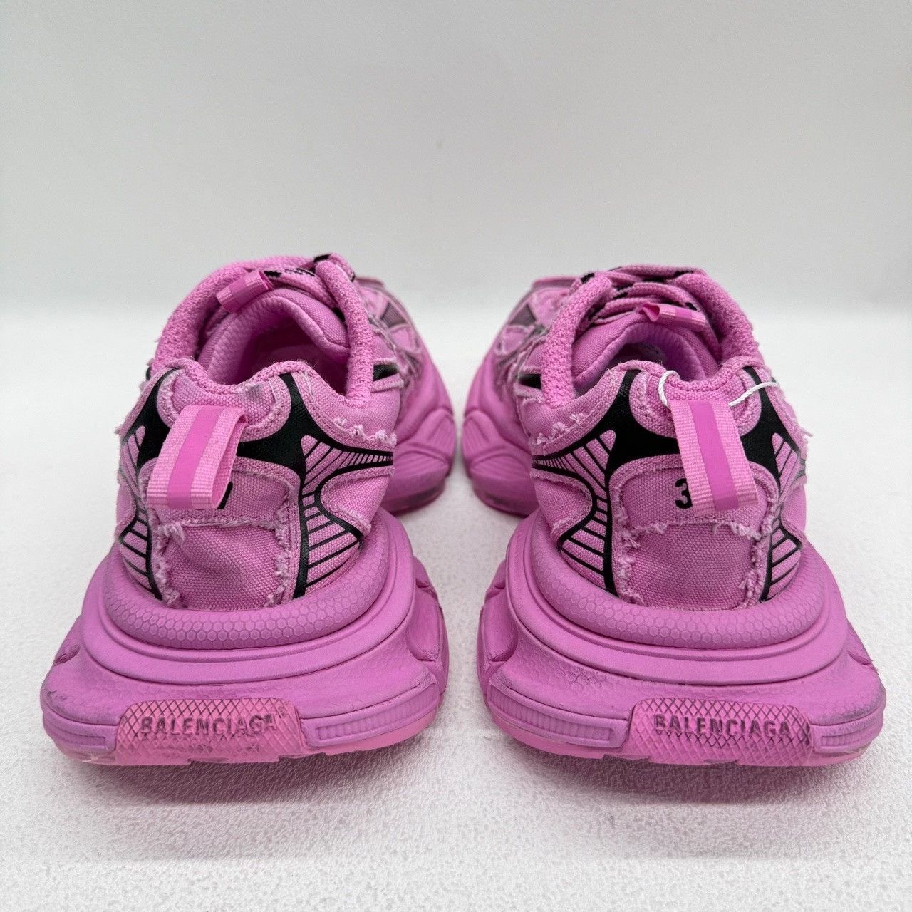 Balenciaga Balenciaga Pink Lowtop Sneakers us_6-5 Women Size US 6.5 / IT 36.5 - 8 Thumbnail
