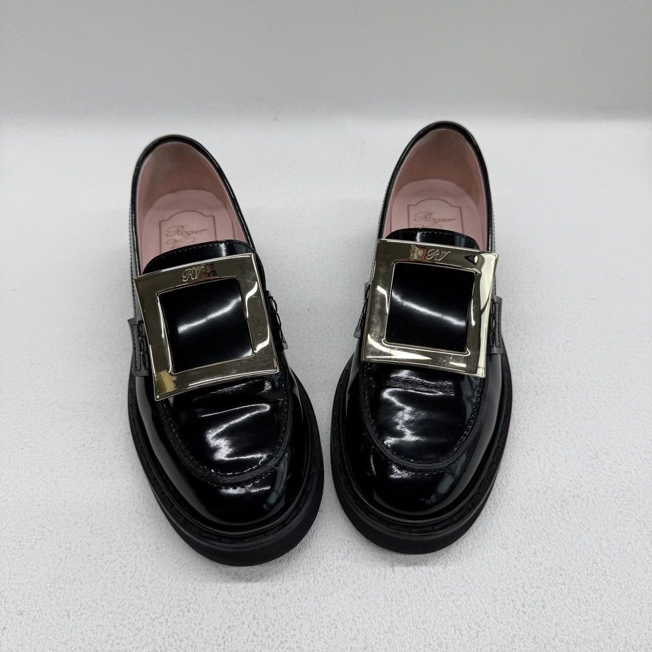 Roger Vivier Roger Vivier Retro Black Lowtop Sneakers us_4 Women Size US 4 / IT 34 - 9 Thumbnail