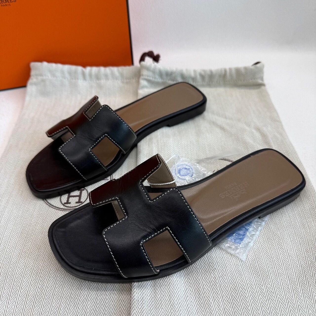 Hermes Hermes Brown Sandals us_4 Women Size US 4 / IT 34 - 2 Thumbnail