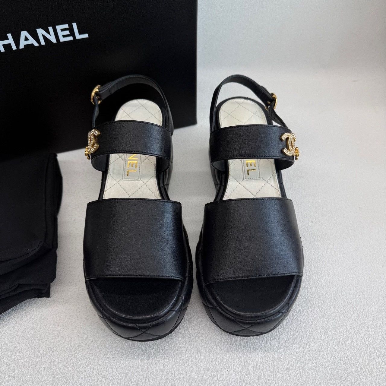 Chanel Chanel Gold Sandals us_6 Women Size US 6 / IT 36 - 3 Thumbnail