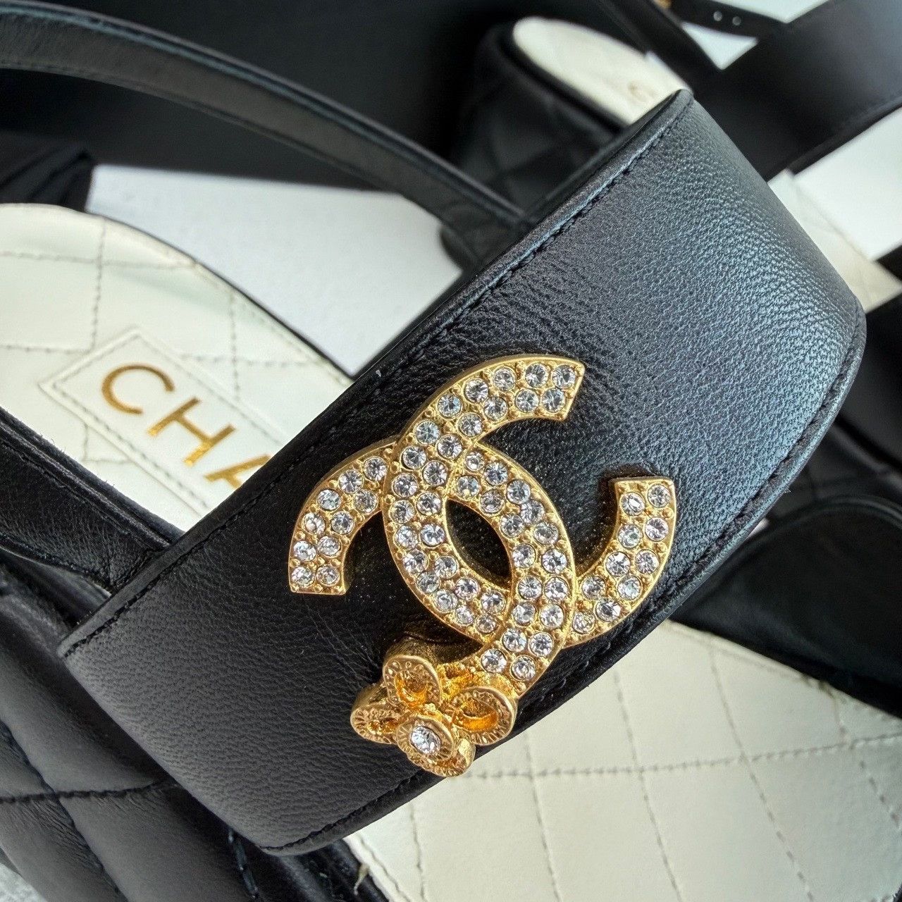 Chanel Chanel Gold Sandals us_6 Women Size US 6 / IT 36 - 7 Thumbnail
