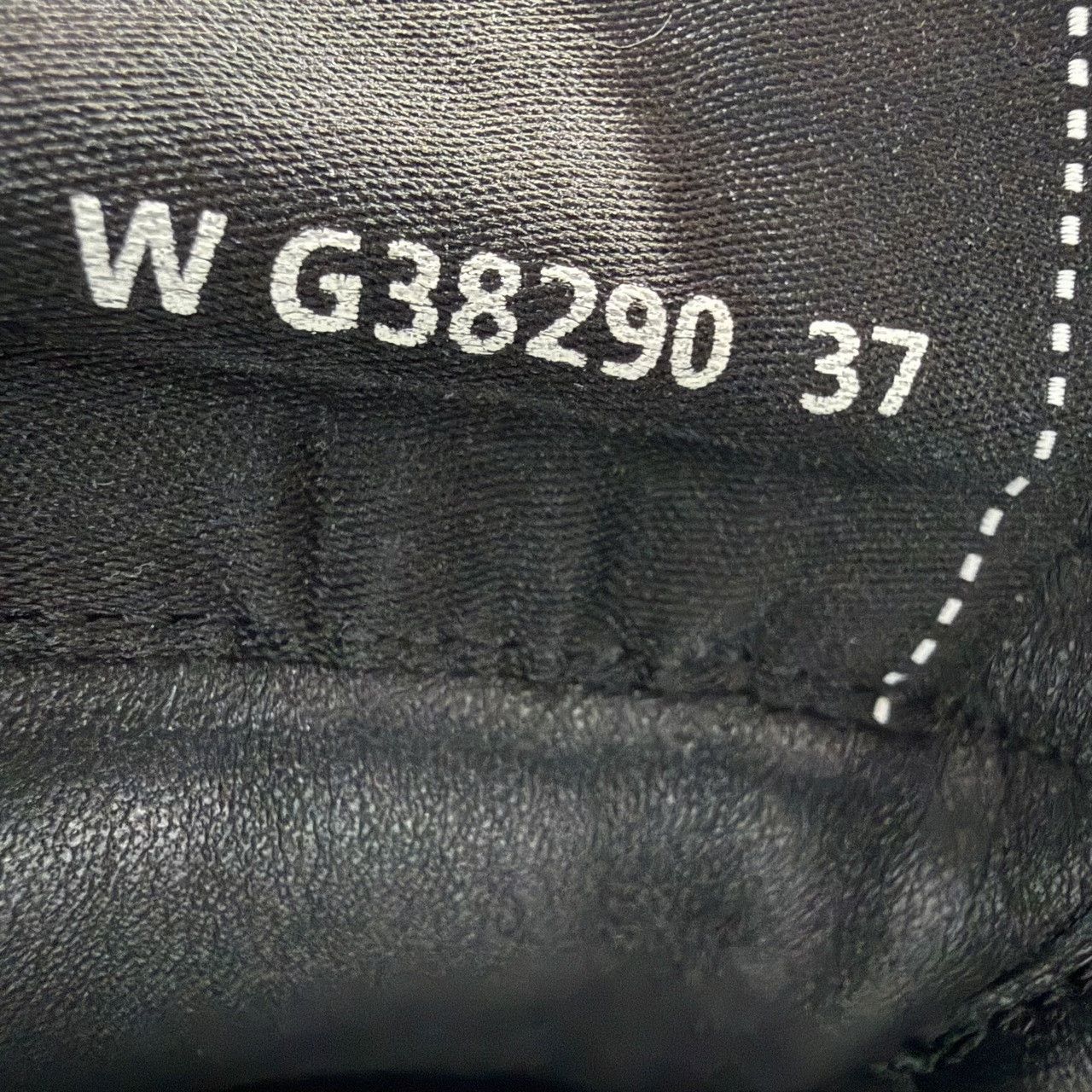 Chanel Chanel Casual Plaid Black Lowtop Sneakers us_6-5 Women Size US 6.5 / IT 36.5 - 6 Thumbnail