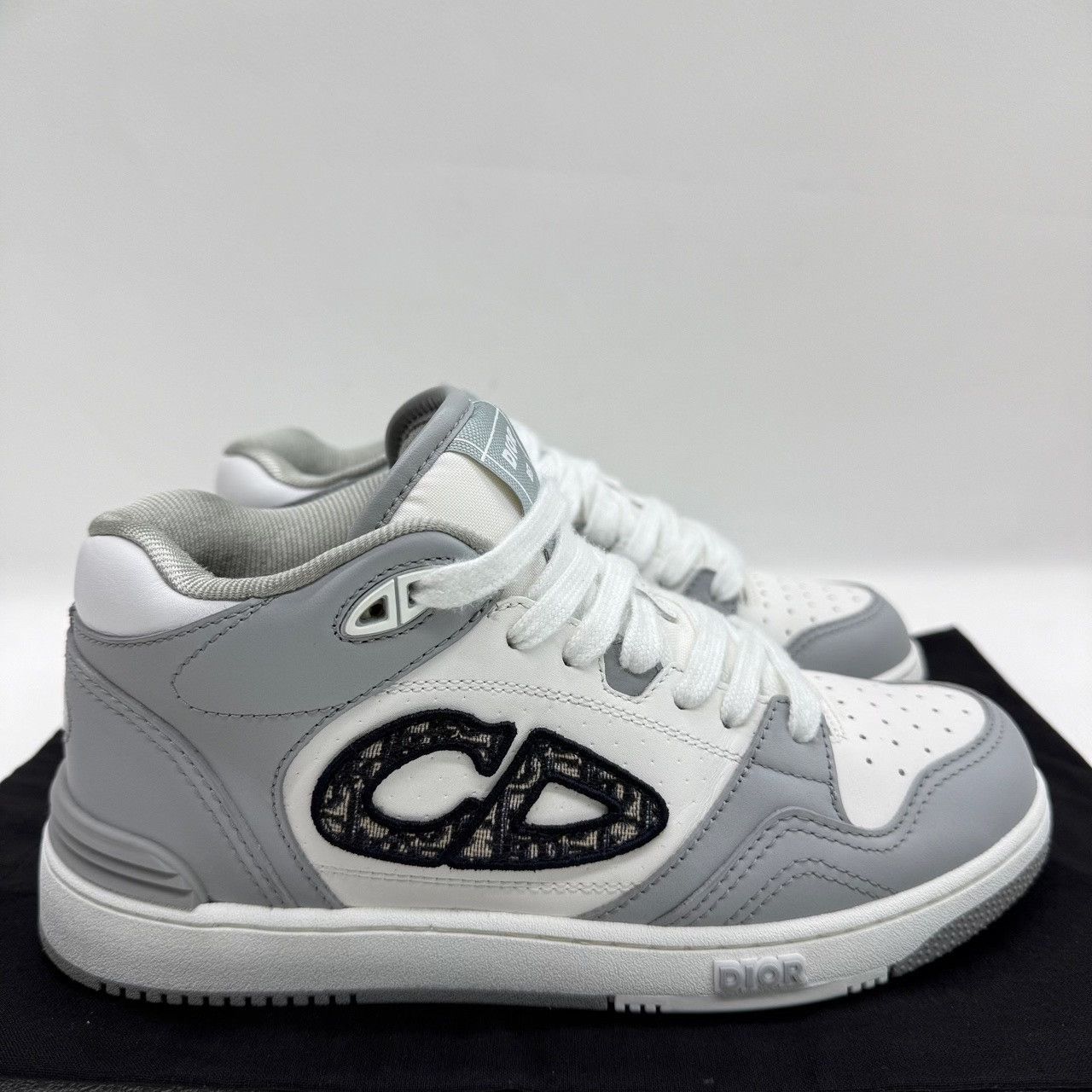 Dior Dior Printed White Lowtop Sneakers us_6 Women Size US 6 / IT 36 - 4 Thumbnail