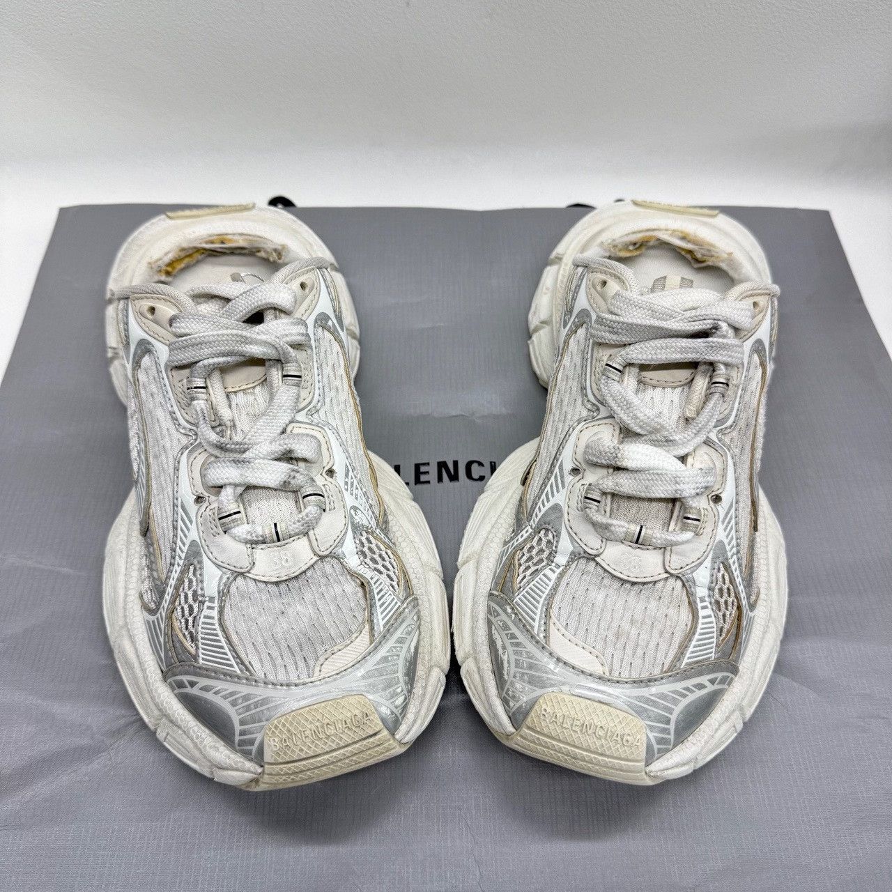 Balenciaga Balenciaga Distressed White Sandals us_7-5 Women Size US 7.5 / IT 37.5 - 9 Thumbnail