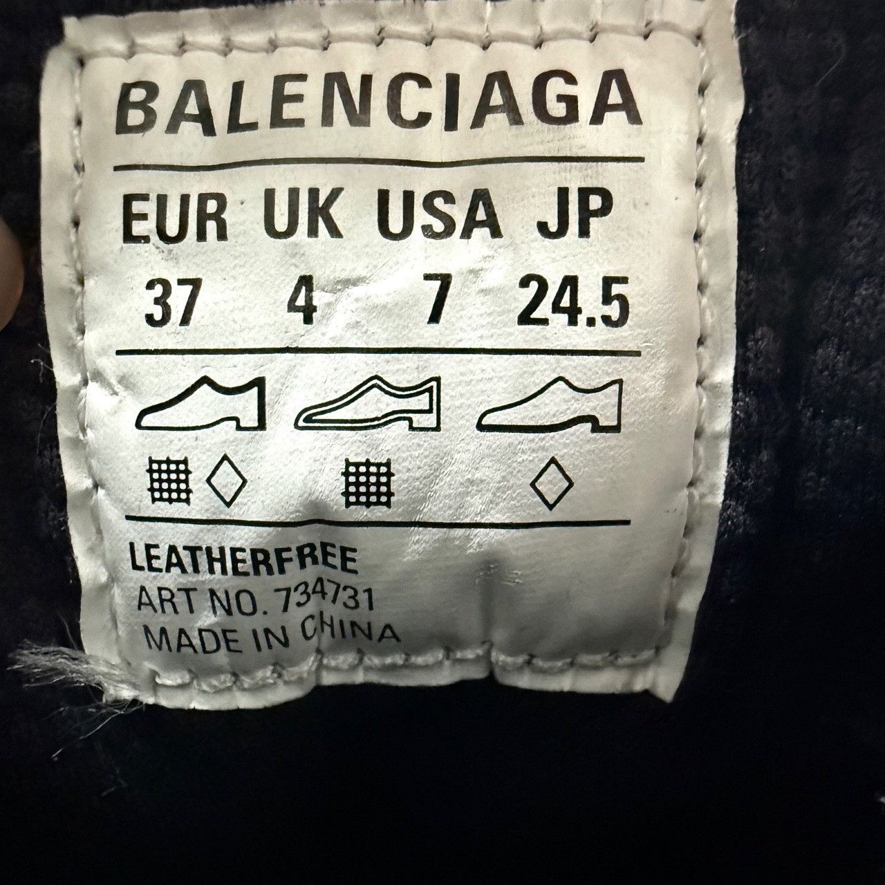 Balenciaga Balenciaga Silver Lowtop Sneakers us_6-5 Women Size US 6.5 / IT 36.5 - 6 Thumbnail