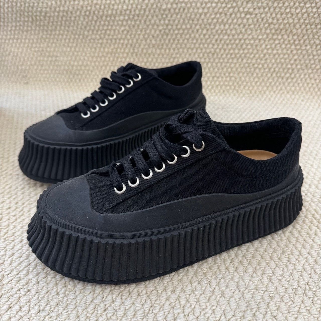 Jil Sander Jil Sander Black Lowtop Sneakers us_5 Women Size US 5 / IT 35 - 2 Thumbnail