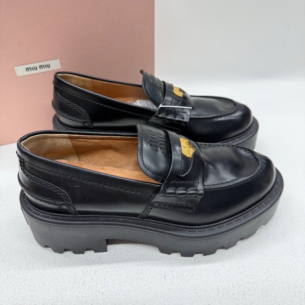 Miu Miu Miu Miu Black Lowtop Sneakers us_6 Women Size US 6 / IT 36 - 5 Thumbnail