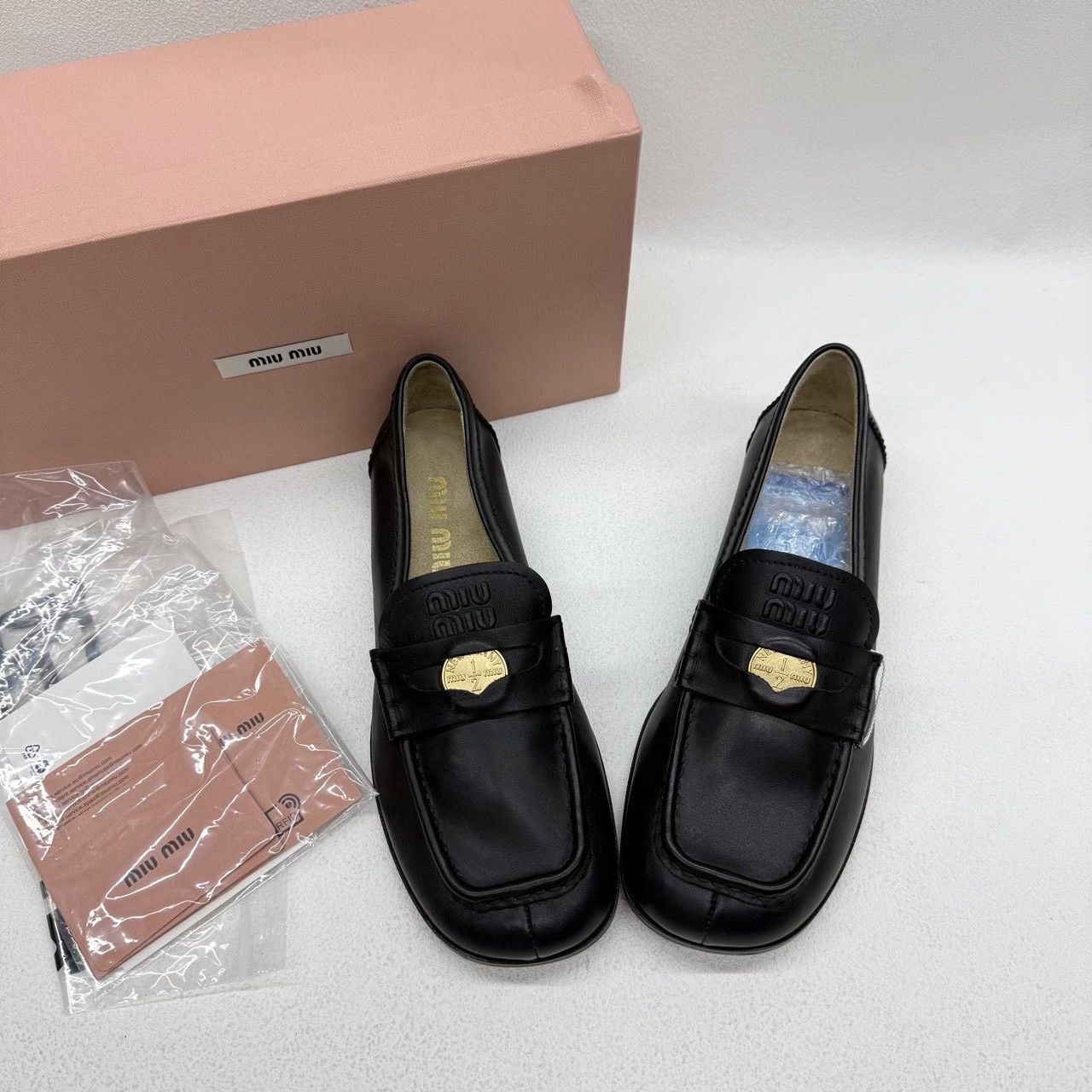 Miu Miu Miu Miu Black Lowtop Sneakers us_5 Women Size US 5 / IT 35 - 2 Thumbnail