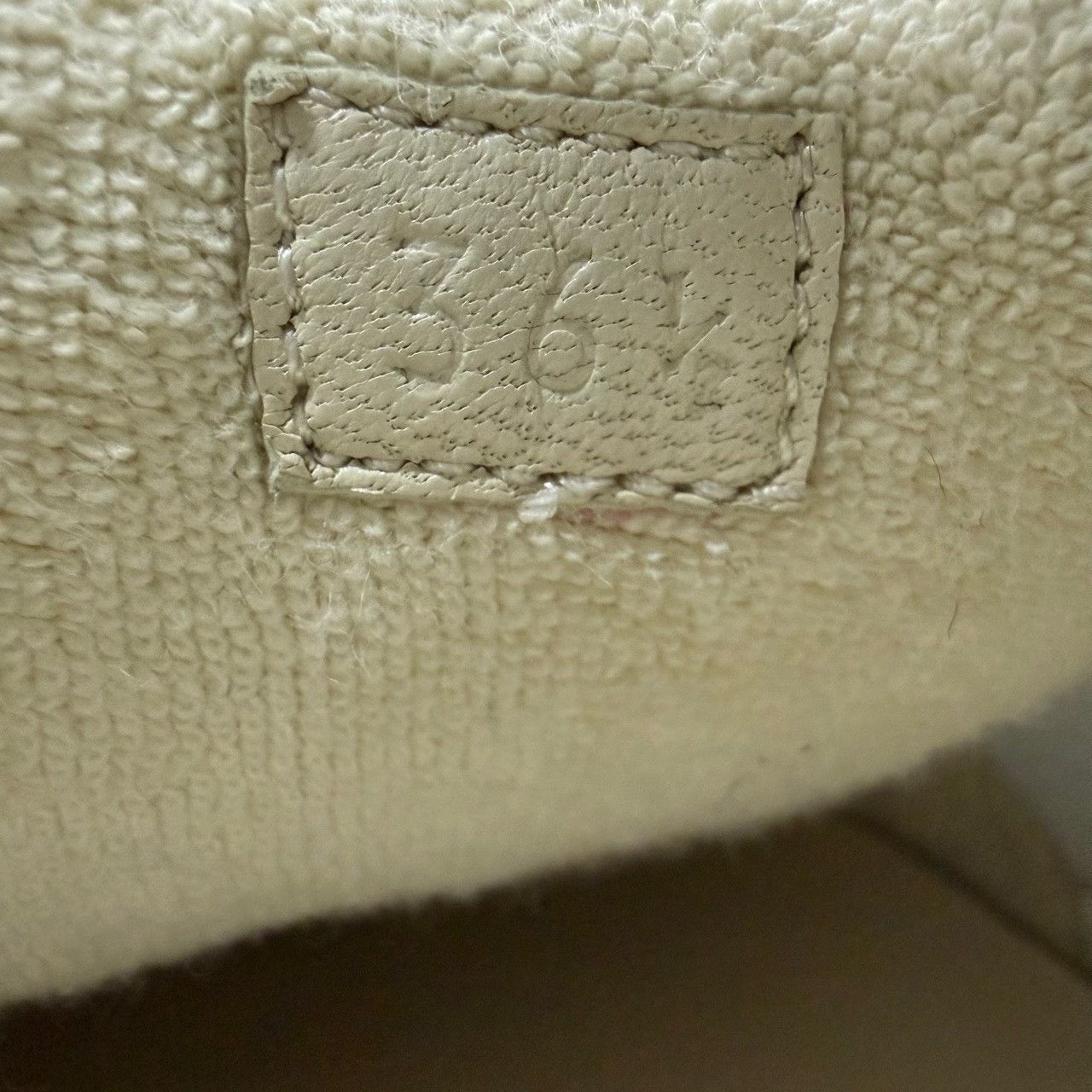 Gucci Gucci Distressed Green Lowtop Sneakers us_6 Women Size US 6 / IT 36 - 6 Thumbnail