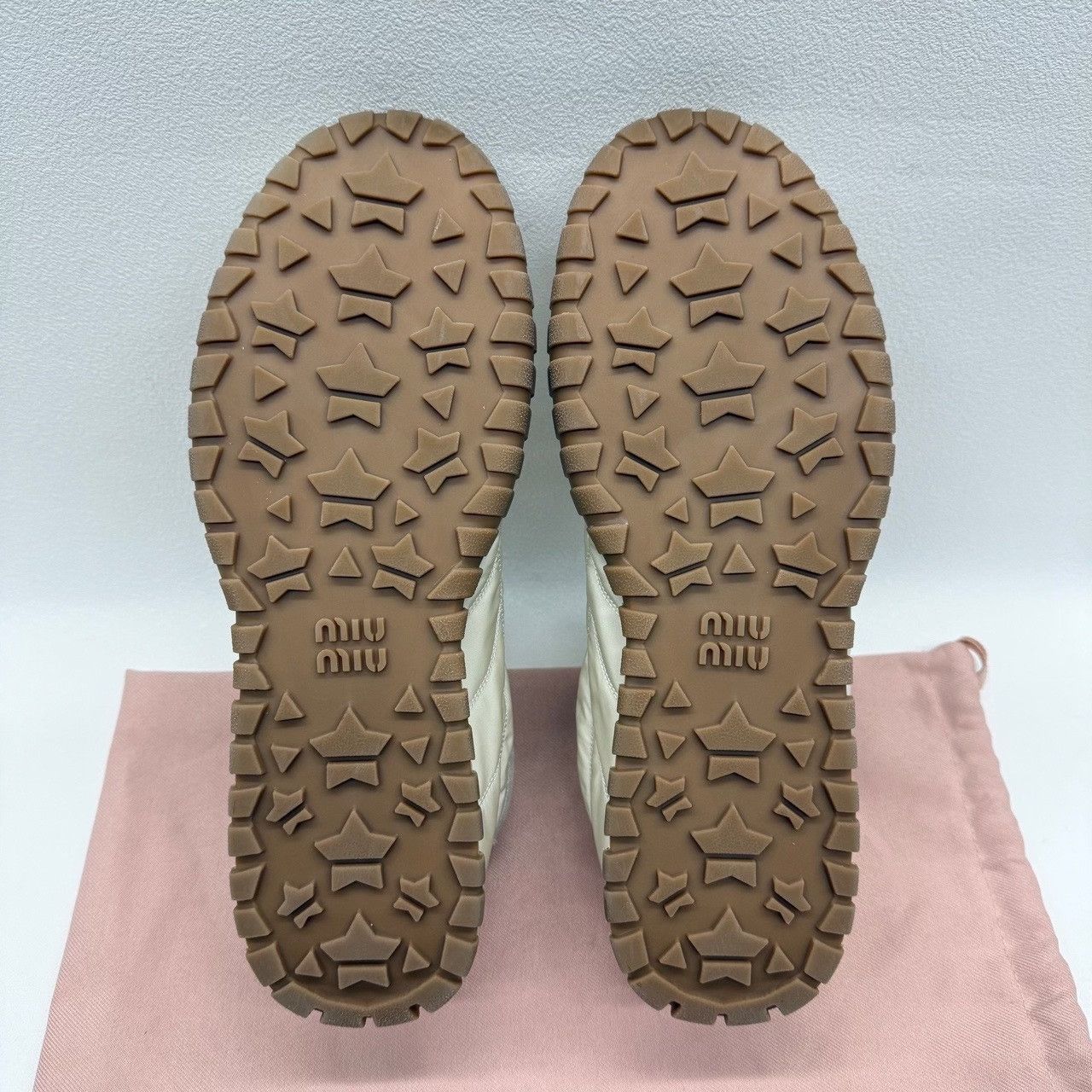 Miu Miu Miu Miu Beige Lowtop Sneakers us_10 Women Size US 10 / IT 40 - 7 Thumbnail