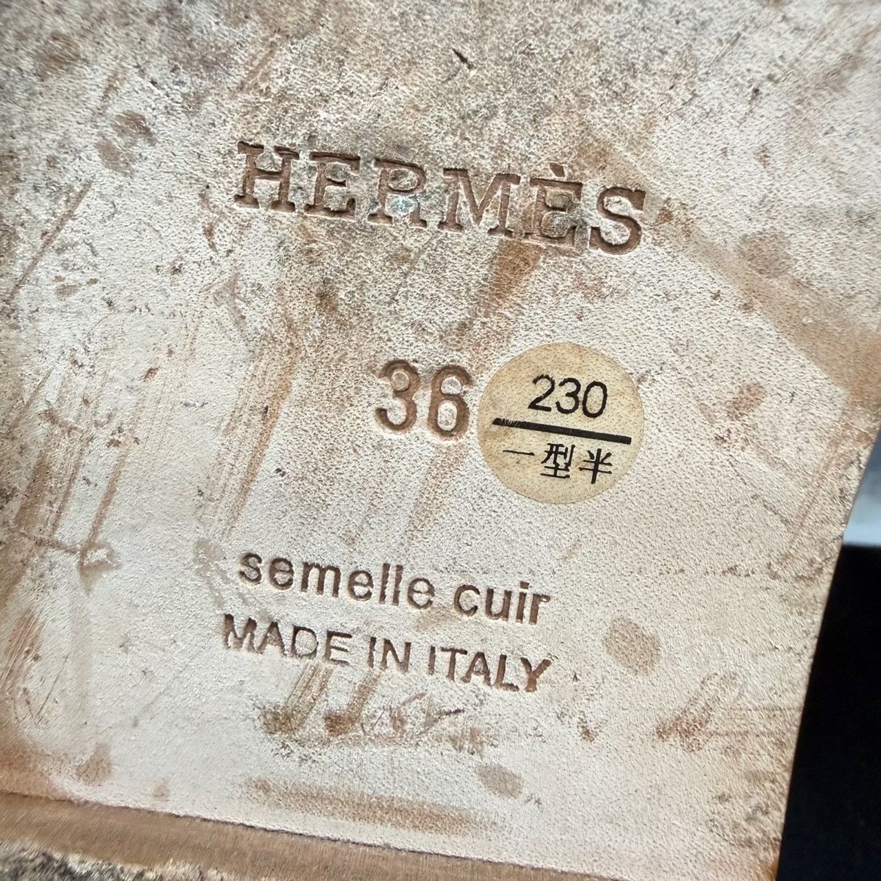 Hermes Hermes White Sandals us_6 Women Size US 6 / IT 36 - 7 Thumbnail