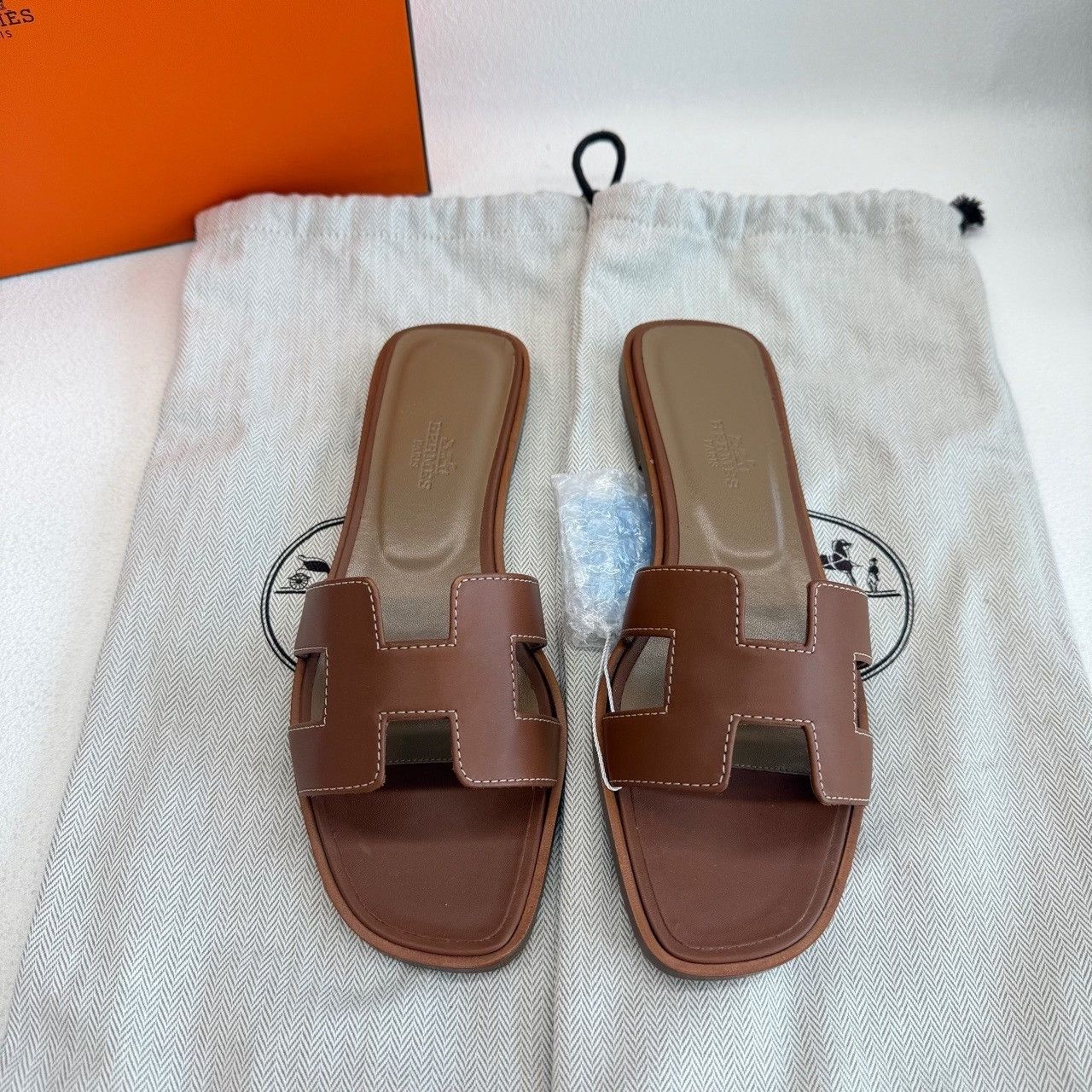 Hermes Hermes Brown Sandals us_5 Women Size US 5 / IT 35 - 6 Thumbnail