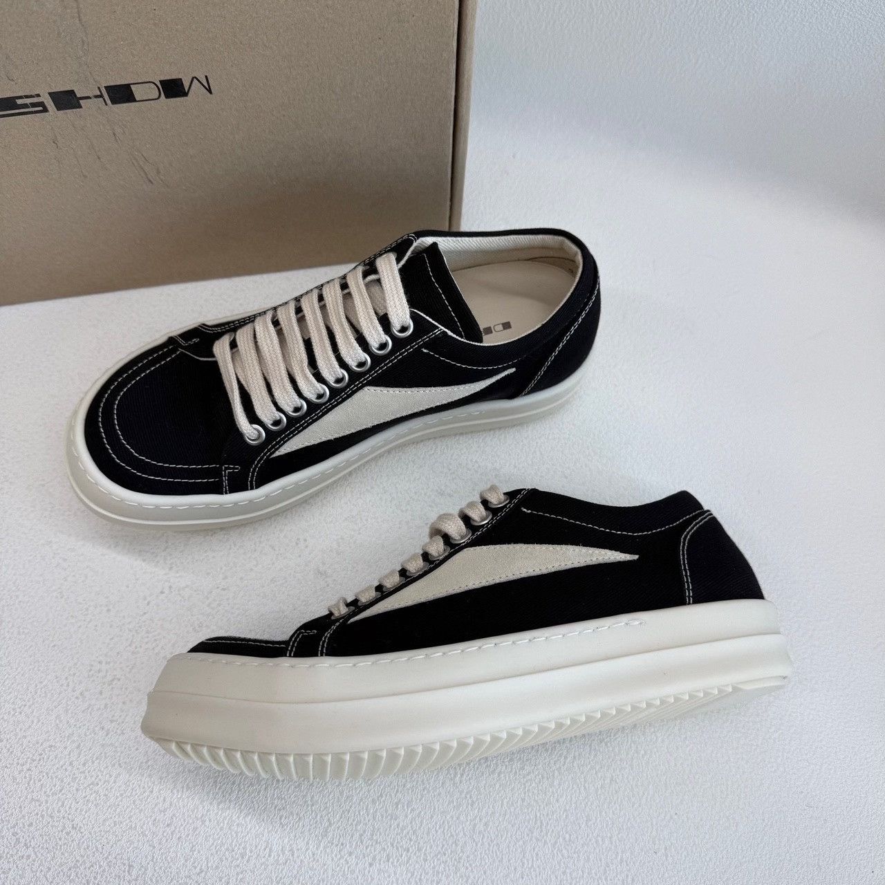 Rick Owens Rick Owens Lowtop Sneakers us_6 Women Size US 6 / IT 36 - 9 Thumbnail