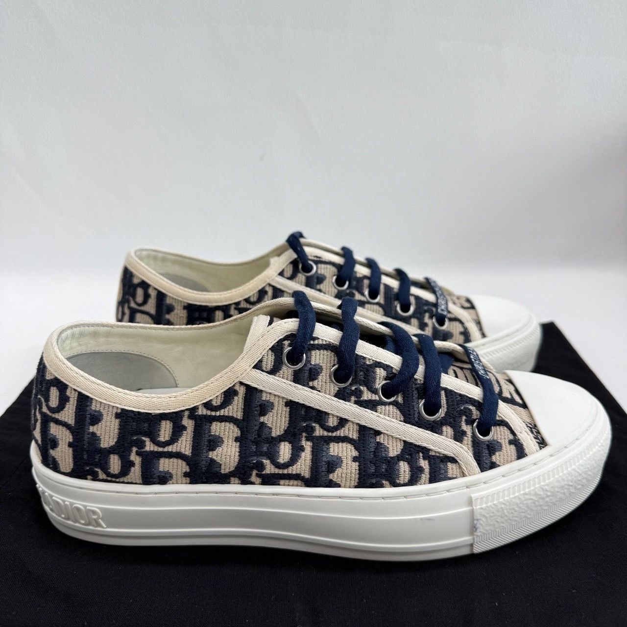 Dior Dior Canvas Embroidered Blue Lowtop Sneakers us_6-5 Women Size US 6.5 / IT 36.5 - 4 Thumbnail