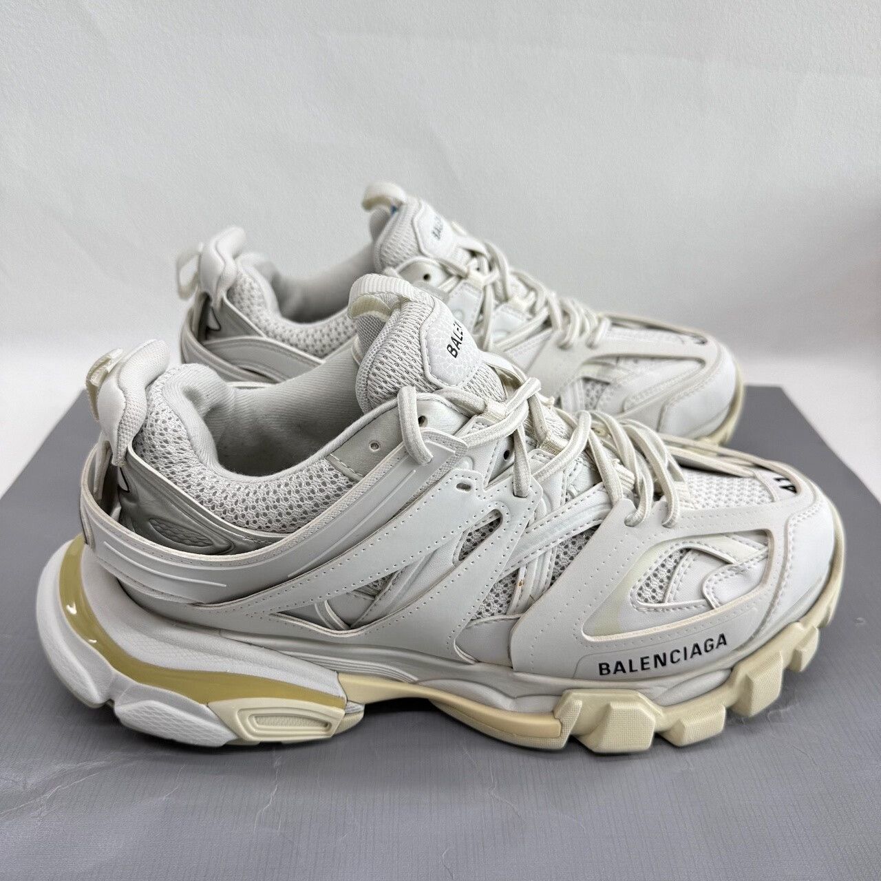 Balenciaga Balenciaga Mesh White Lowtop Sneakers 8.5 Men Size US 8.5 / EU 41-42 - 4 Thumbnail