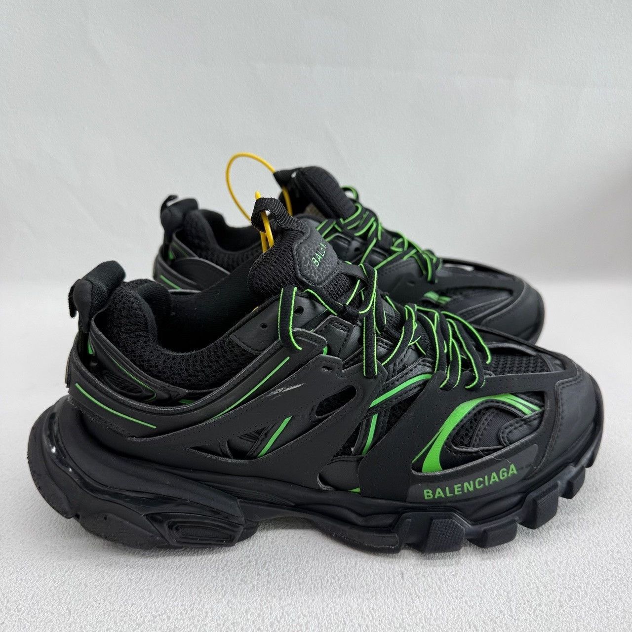Balenciaga Balenciaga Mesh Green Lowtop Sneakers 8.5 Men Size US 8.5 / EU 41-42 - 4 Thumbnail