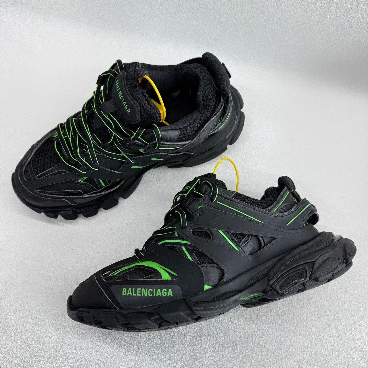 Balenciaga Balenciaga Mesh Green Lowtop Sneakers 8.5 Men Size US 8.5 / EU 41-42 - 8 Thumbnail