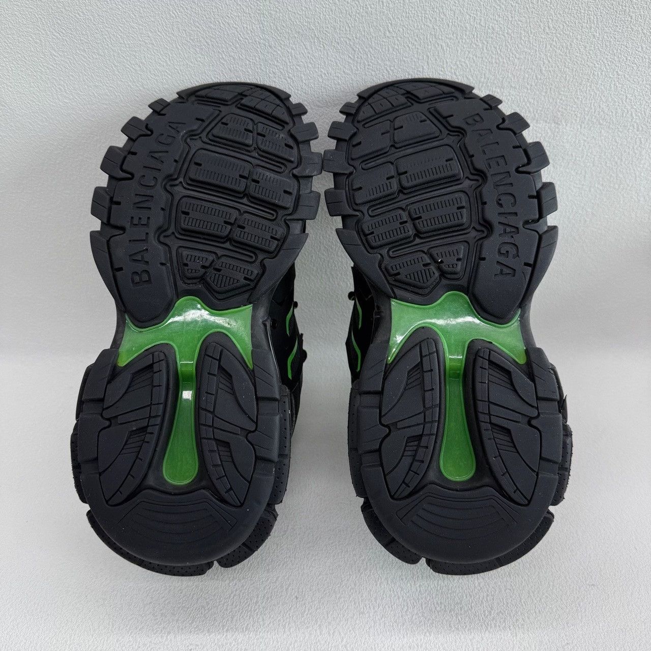 Balenciaga Balenciaga Mesh Green Lowtop Sneakers 8.5 Men Size US 8.5 / EU 41-42 - 7 Thumbnail