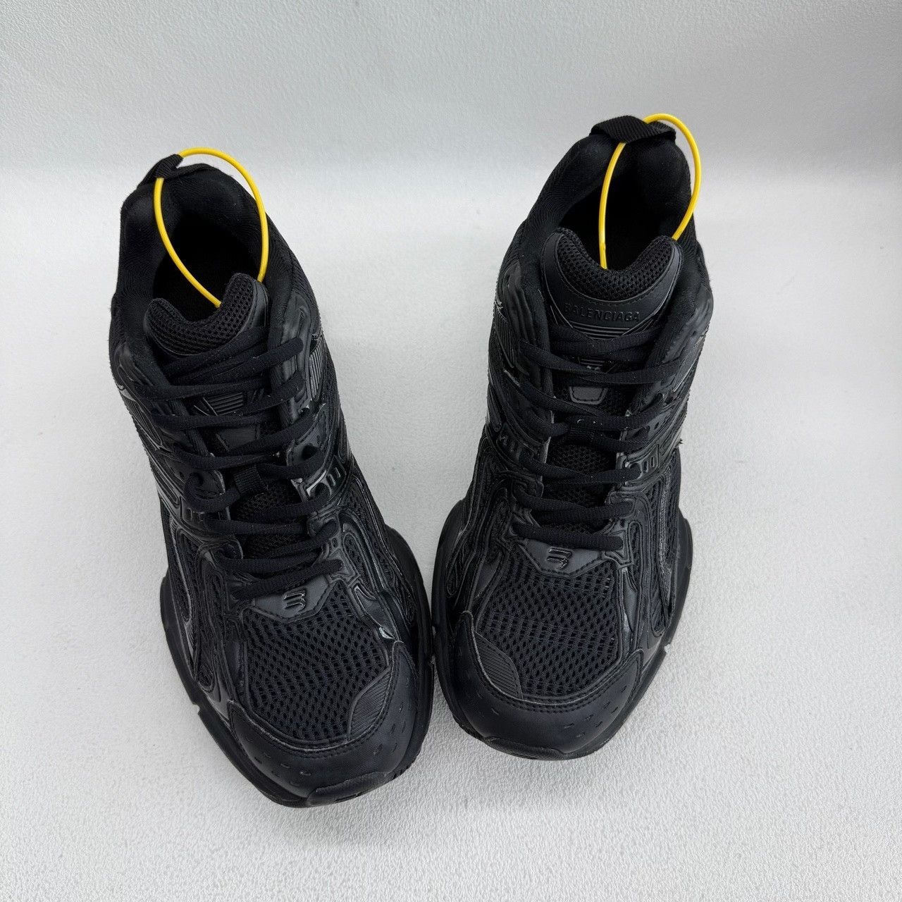Balenciaga Balenciaga Retro Black Lowtop Sneakers 7.5 Men Size US 7.5 / EU 40-41 - 9 Thumbnail