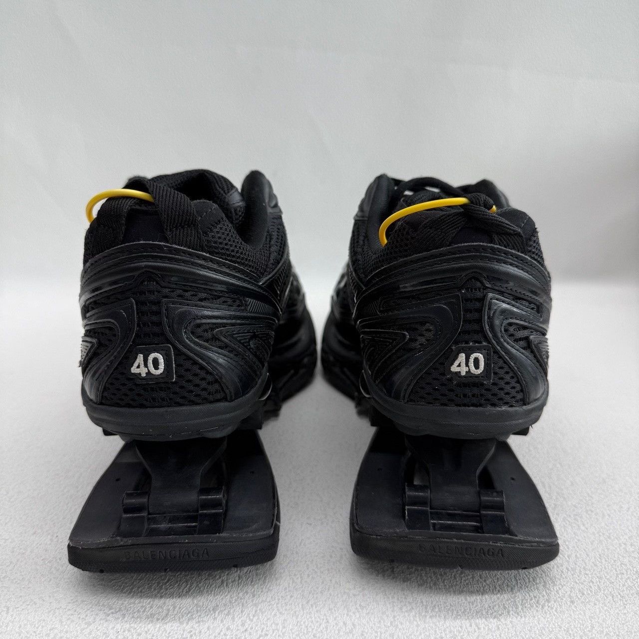 Balenciaga Balenciaga Retro Black Lowtop Sneakers 7.5 Men Size US 7.5 / EU 40-41 - 5 Thumbnail