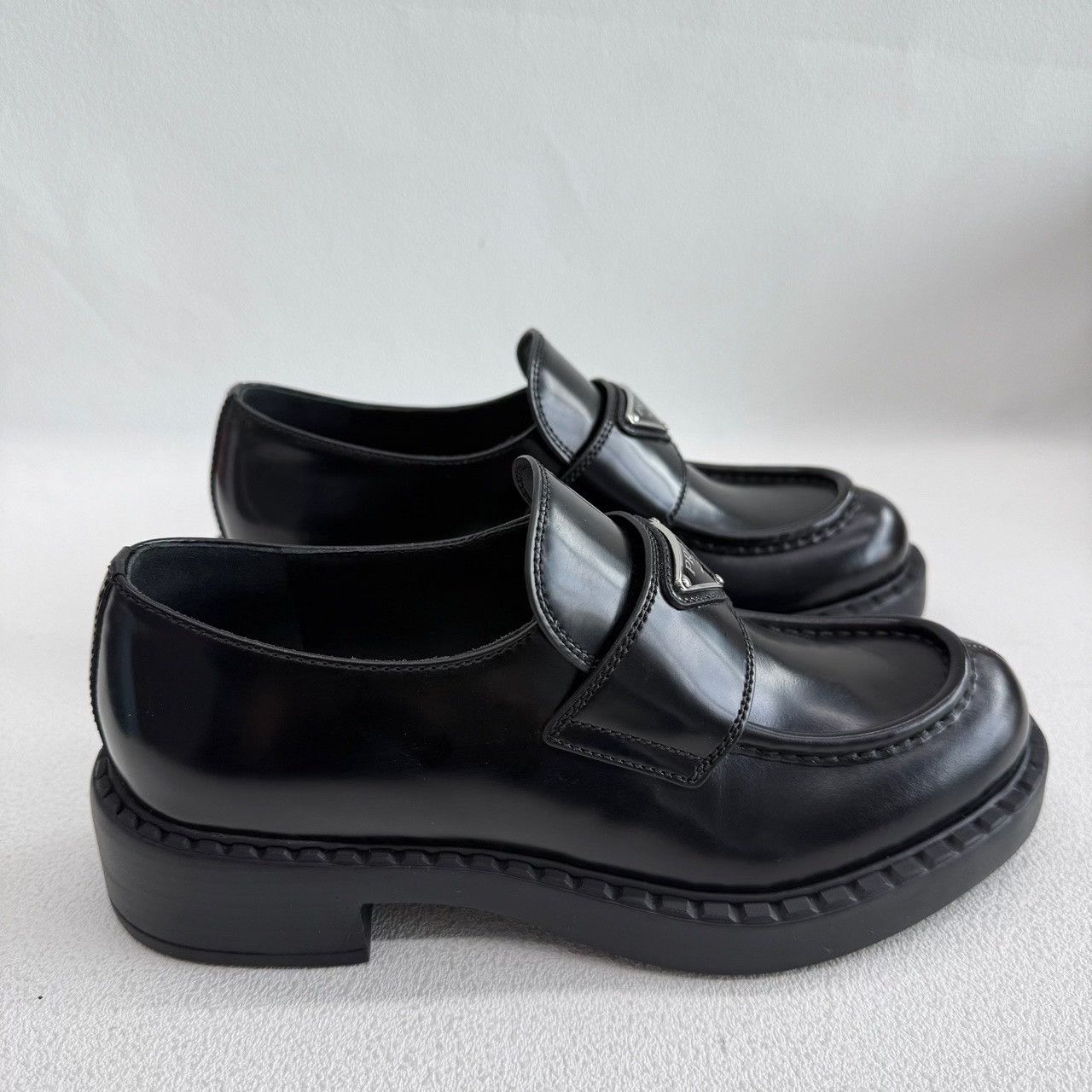 Prada Prada Retro Black Lowtop Sneakers us_6-5 Women Size US 6.5 / IT 36.5 - 4 Thumbnail