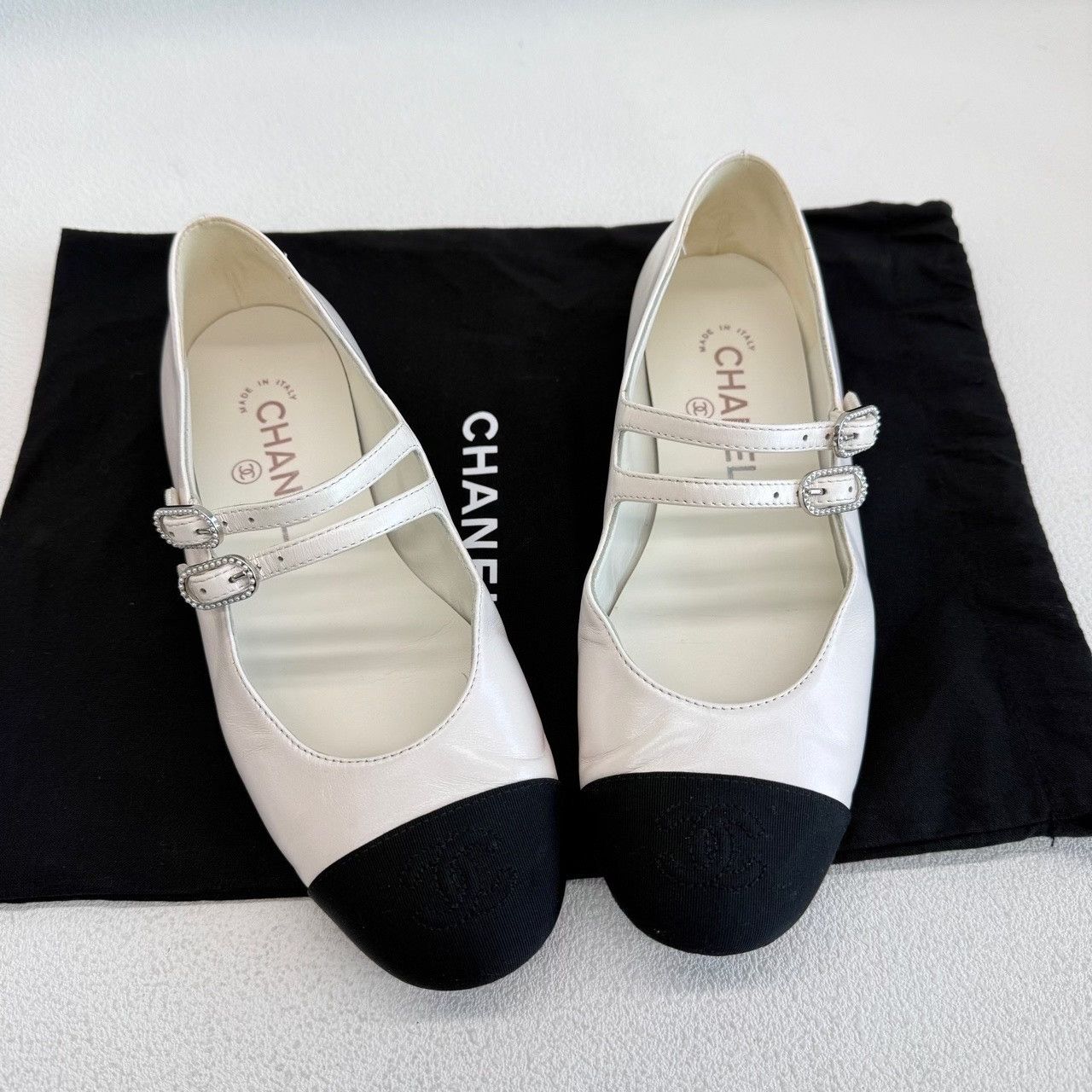 Chanel Chanel Leather White Lowtop Sneakers us_6 Women Size US 6 / IT 36 - 8 Thumbnail