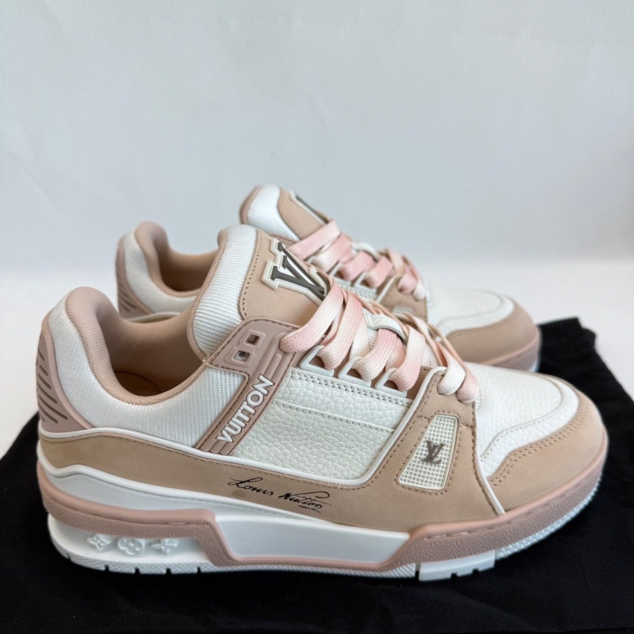 Louis Vuitton Louis Vuitton Pink Lowtop Sneakers us_6 Women Size US 6 / IT 36 - 4 Thumbnail