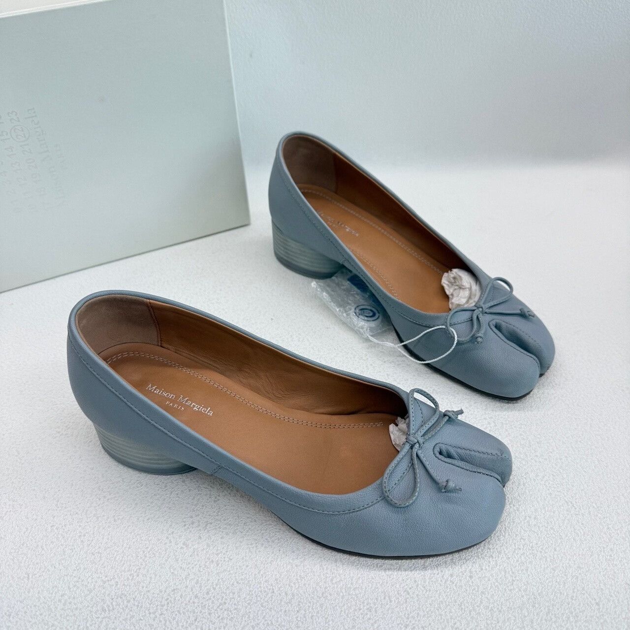 Maison Margiela Maison Margiela Blue Lowtop Sneakers us_6 Women Size US 6 / IT 36 - 4 Thumbnail