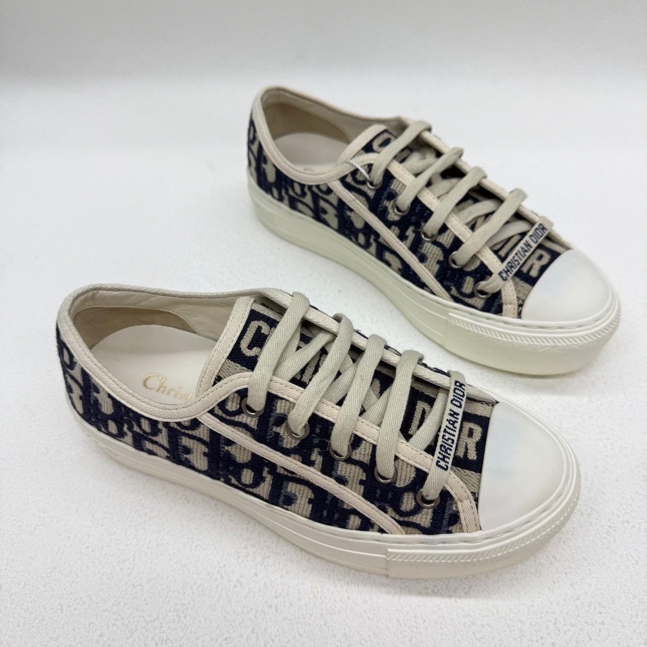 Dior Dior Embroidered Blue Lowtop Sneakers us_4 Women Size US 4 / IT 34 - 2 Thumbnail