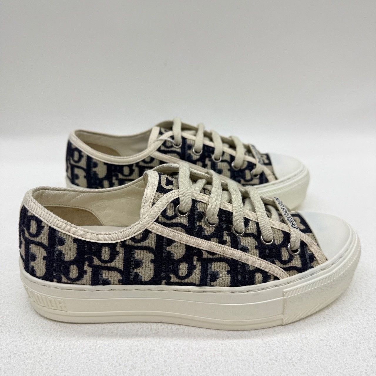 Dior Dior Embroidered Blue Lowtop Sneakers us_4 Women Size US 4 / IT 34 - 6 Thumbnail