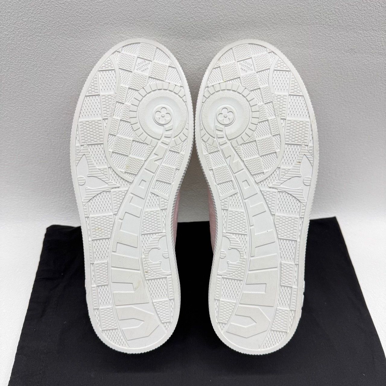 Louis Vuitton Louis Vuitton Pink Lowtop Sneakers us_6 Women Size US 6 / IT 36 - 7 Thumbnail