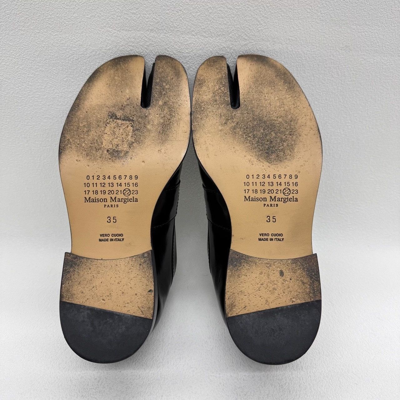 Maison Margiela Maison Margiela Black Lowtop Sneakers us_5 Women Size US 5 / IT 35 - 7 Thumbnail