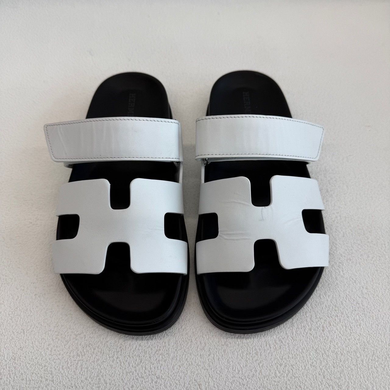 Hermes Hermes White Sandals us_5 Women Size US 5 / IT 35 - 2 Thumbnail