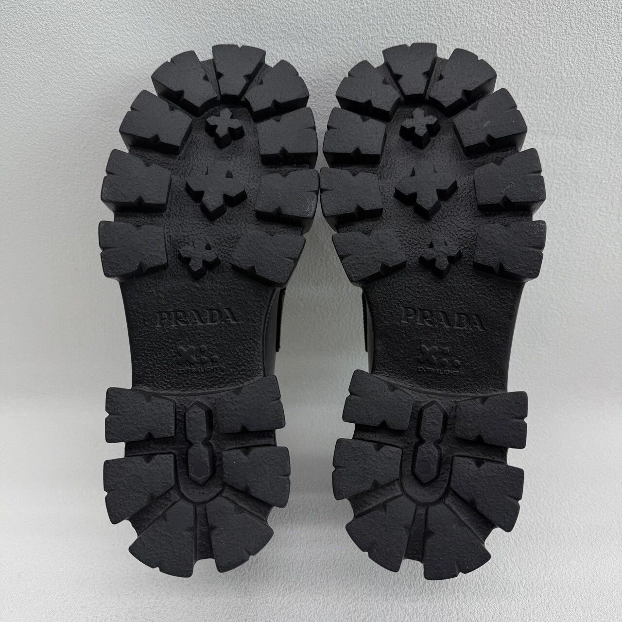 Prada Prada Black Lowtop Sneakers us_5 Women Size US 5 / IT 35 - 7 Thumbnail