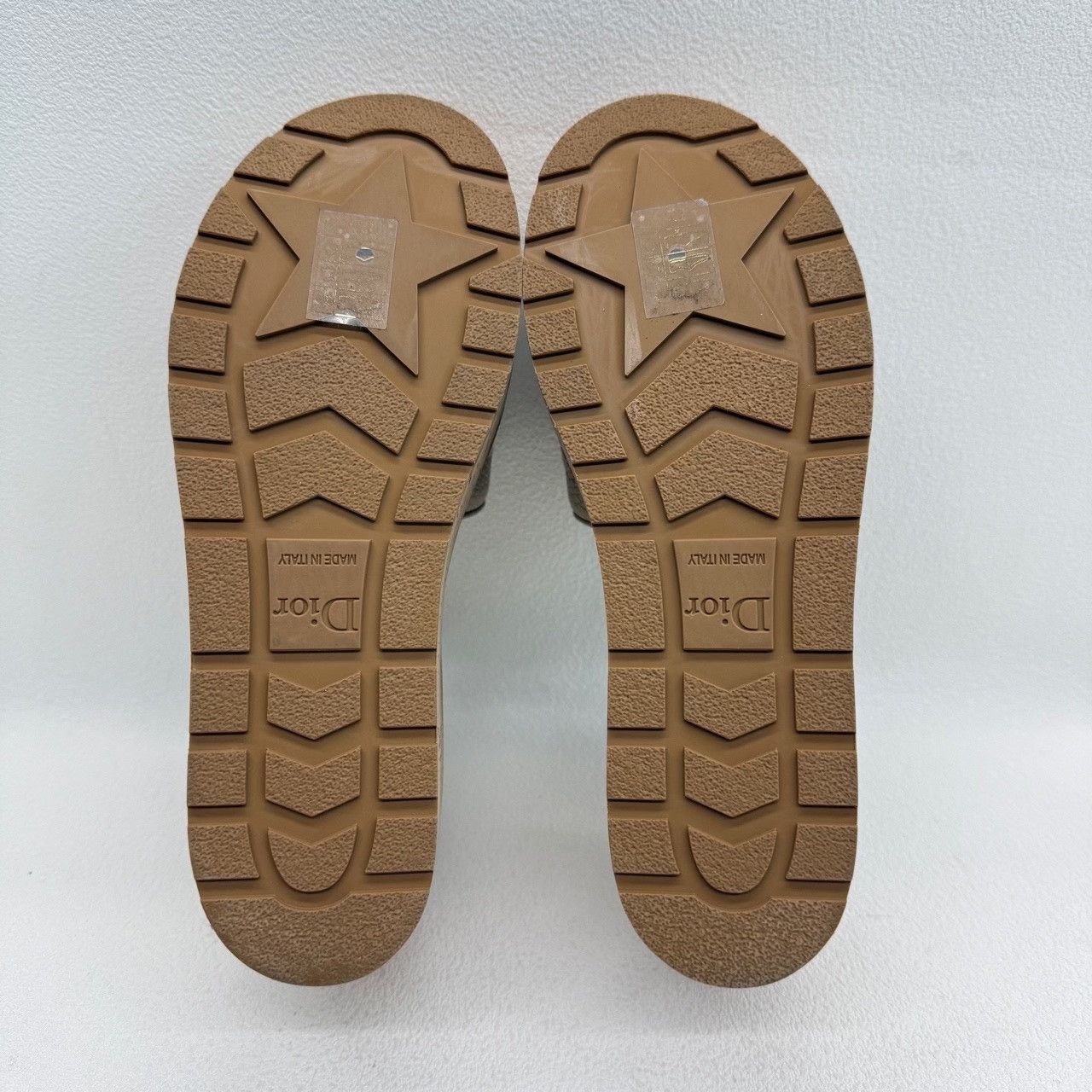 Dior Dior Leather Gold Sandals us_5 Women Size US 5 / IT 35 - 7 Thumbnail