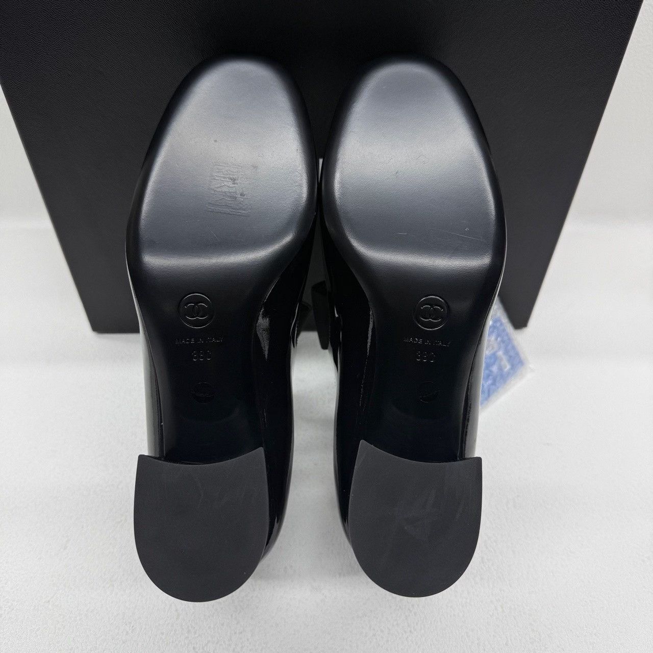 Chanel Chanel Leather Black Lowtop Sneakers us_7-5 Women Size US 7.5 / IT 37.5 - 7 Thumbnail