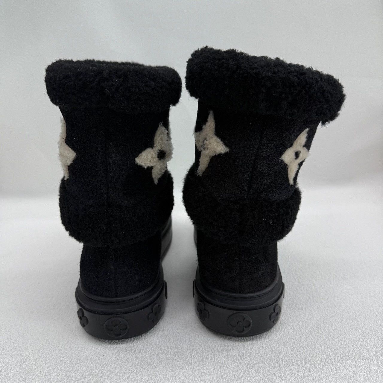Louis Vuitton Louis Vuitton Black Boots us_6 Women Size US 6 / IT 36 - 4 Thumbnail