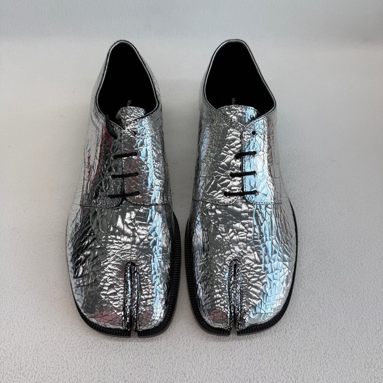 Maison Margiela Maison Margiela Silver Lowtop Sneakers 10 Men Size US 10 / EU 43 - 2 Thumbnail