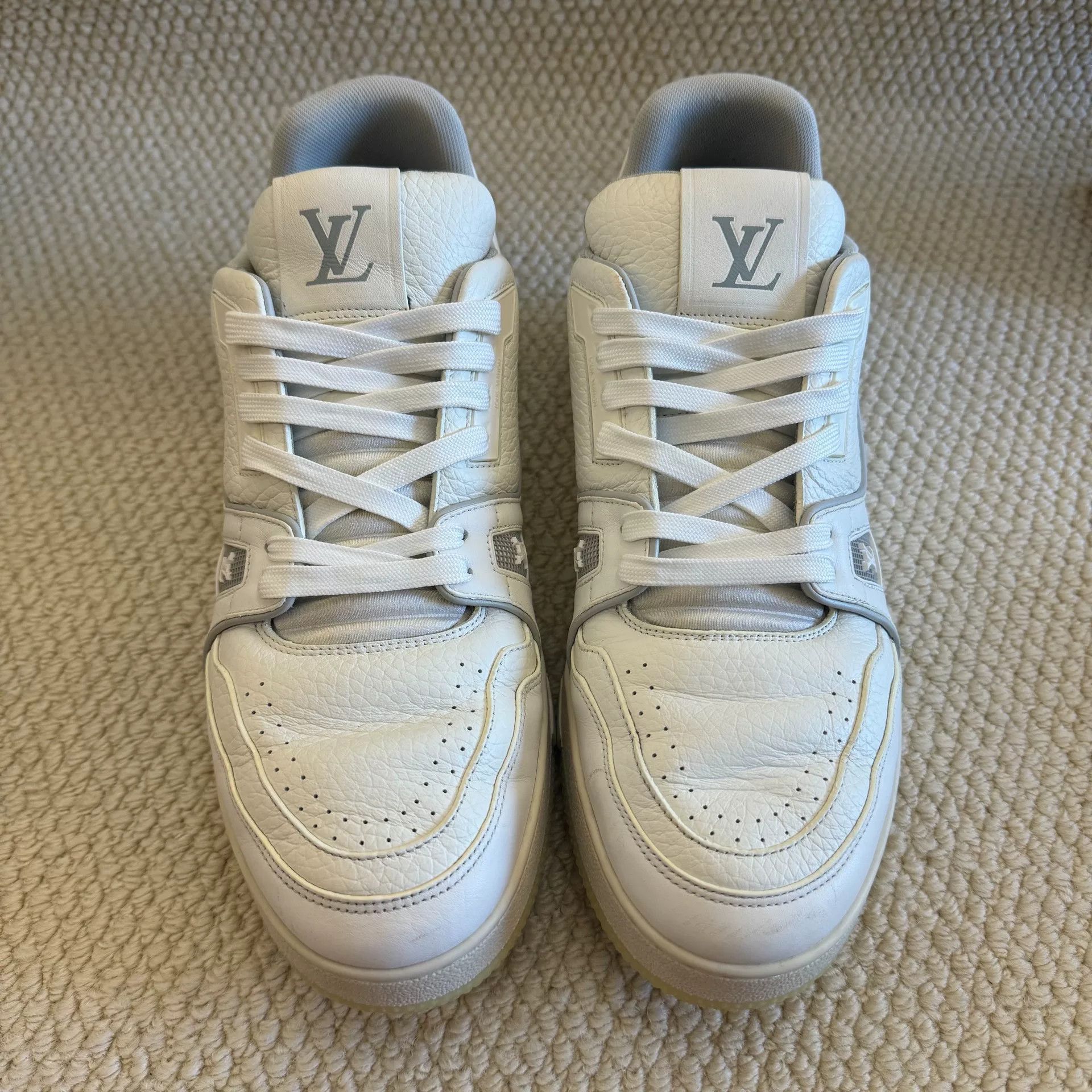 Louis Vuitton Louis Vuitton Training White Lowtop Sneakers 10.5 Men Size US 10.5 / EU 43-44 - 2 Thumbnail