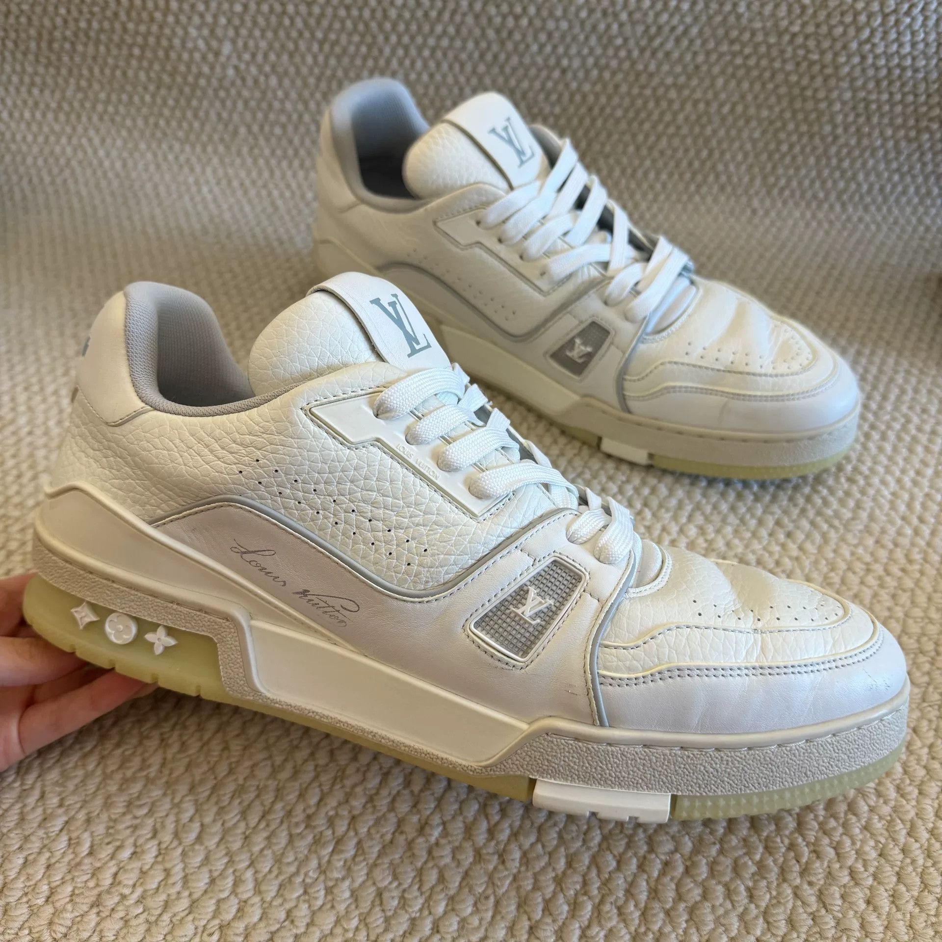 Louis Vuitton Louis Vuitton Training White Lowtop Sneakers 10.5 Men Size US 10.5 / EU 43-44 - 3 Thumbnail