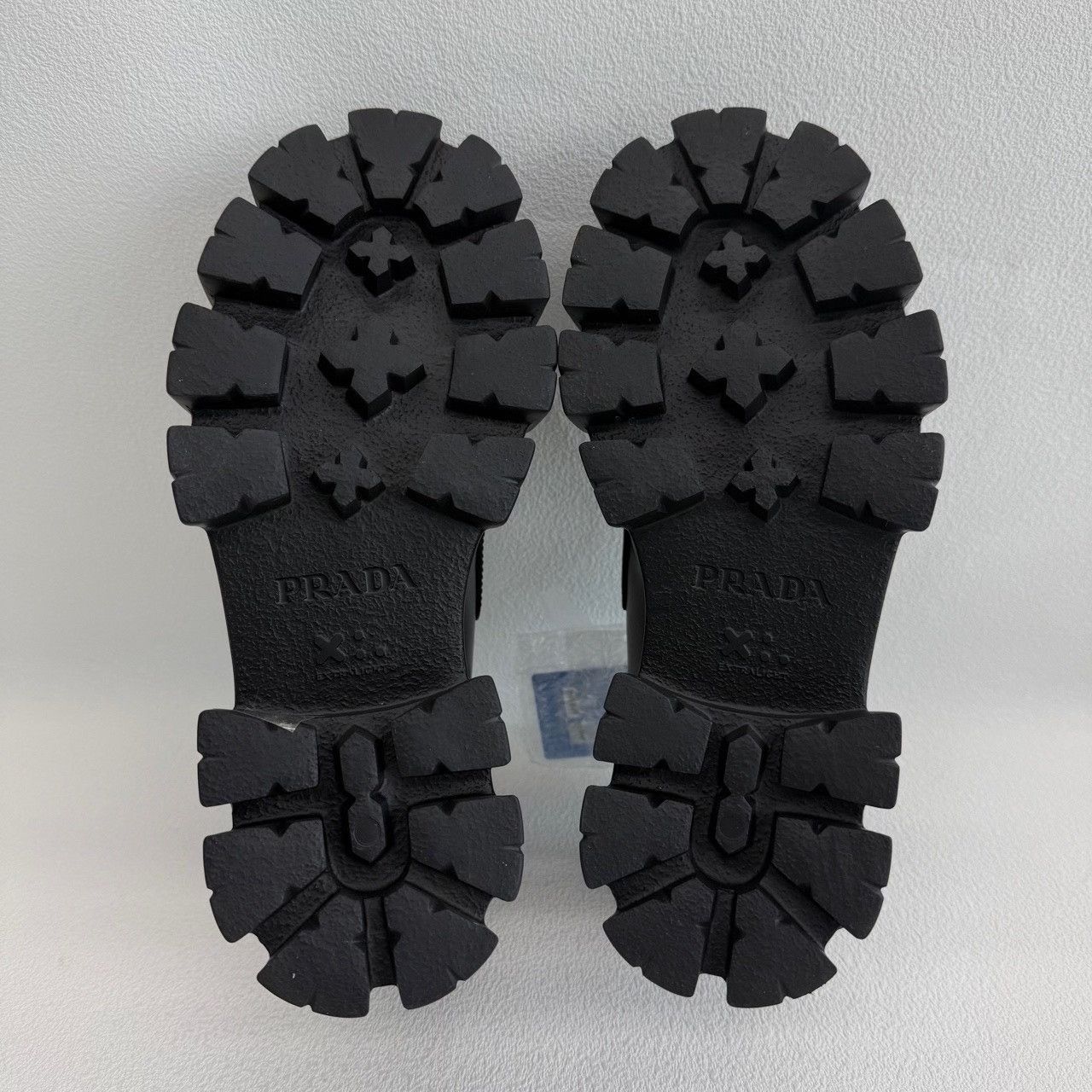 Prada Prada Black Lowtop Sneakers us_5 Women Size US 5 / IT 35 - 7 Thumbnail