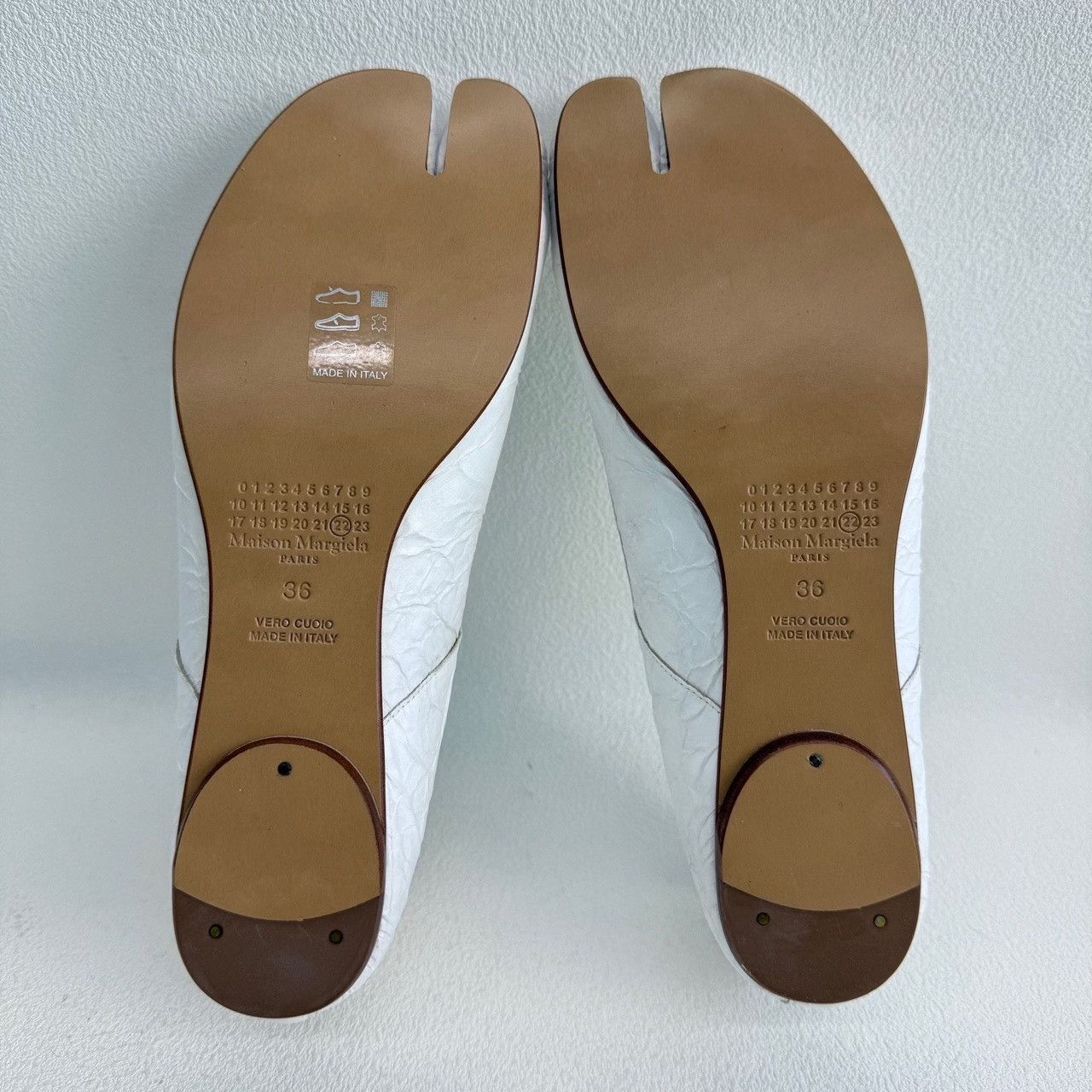 Maison Margiela Maison Margiela White Lowtop Sneakers us_6 Women Size US 6 / IT 36 - 7 Thumbnail