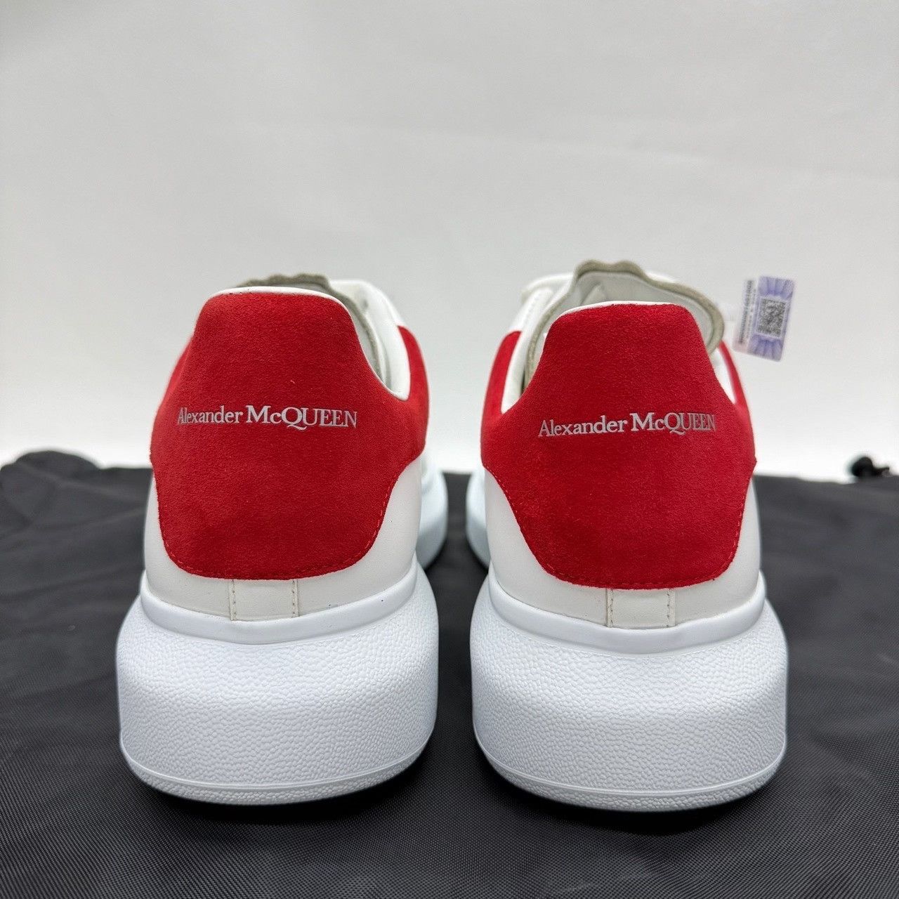 Alexander McQueen Alexander McQueen White Lowtop Sneakers 9 Men Size US 9 / EU 42 - 4 Thumbnail