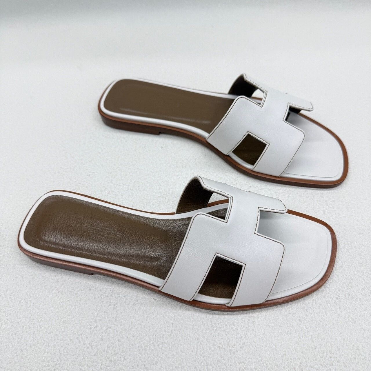 Hermes Hermes White Sandals us_5 Women Size US 5 / IT 35 - 3 Thumbnail