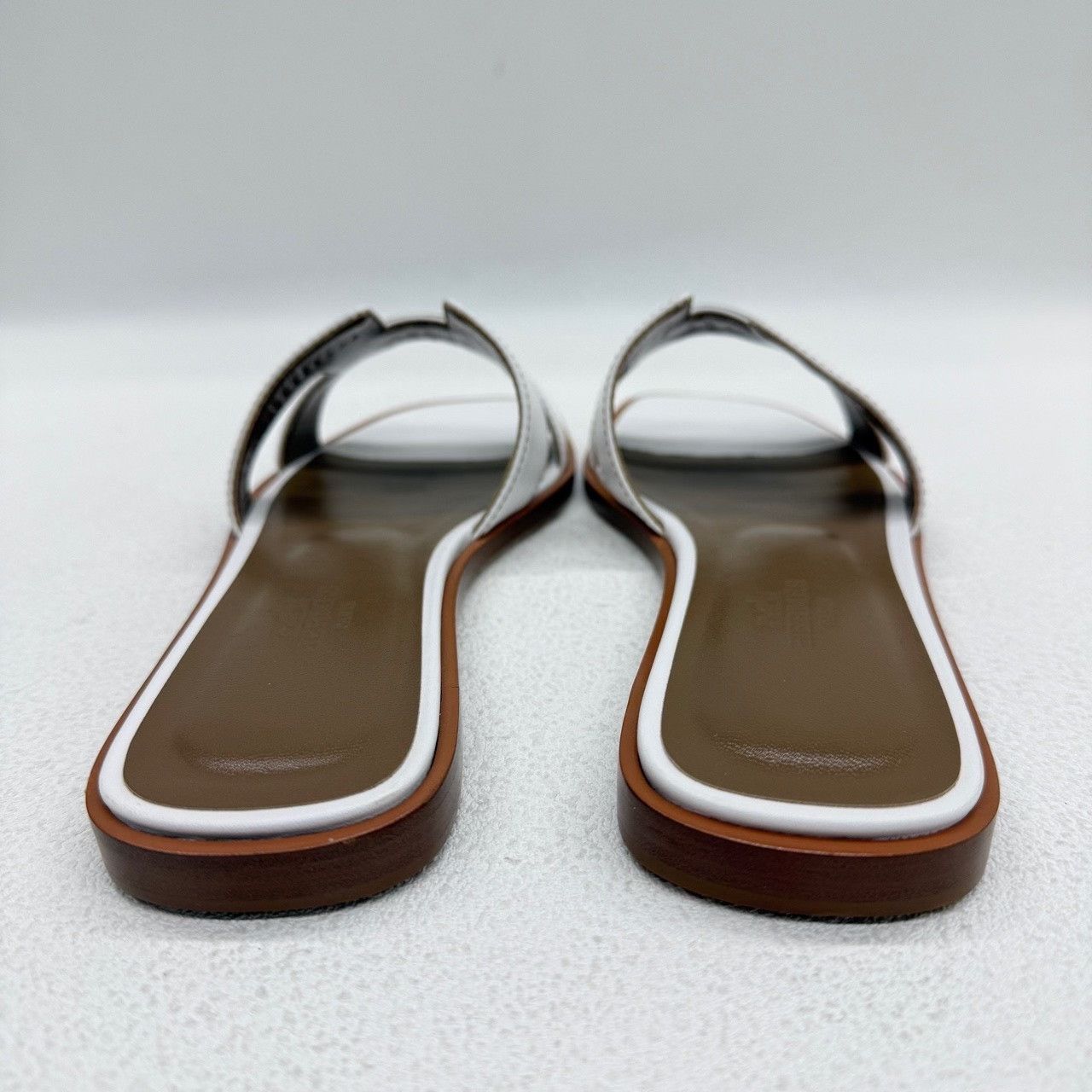 Hermes Hermes White Sandals us_5 Women Size US 5 / IT 35 - 5 Thumbnail