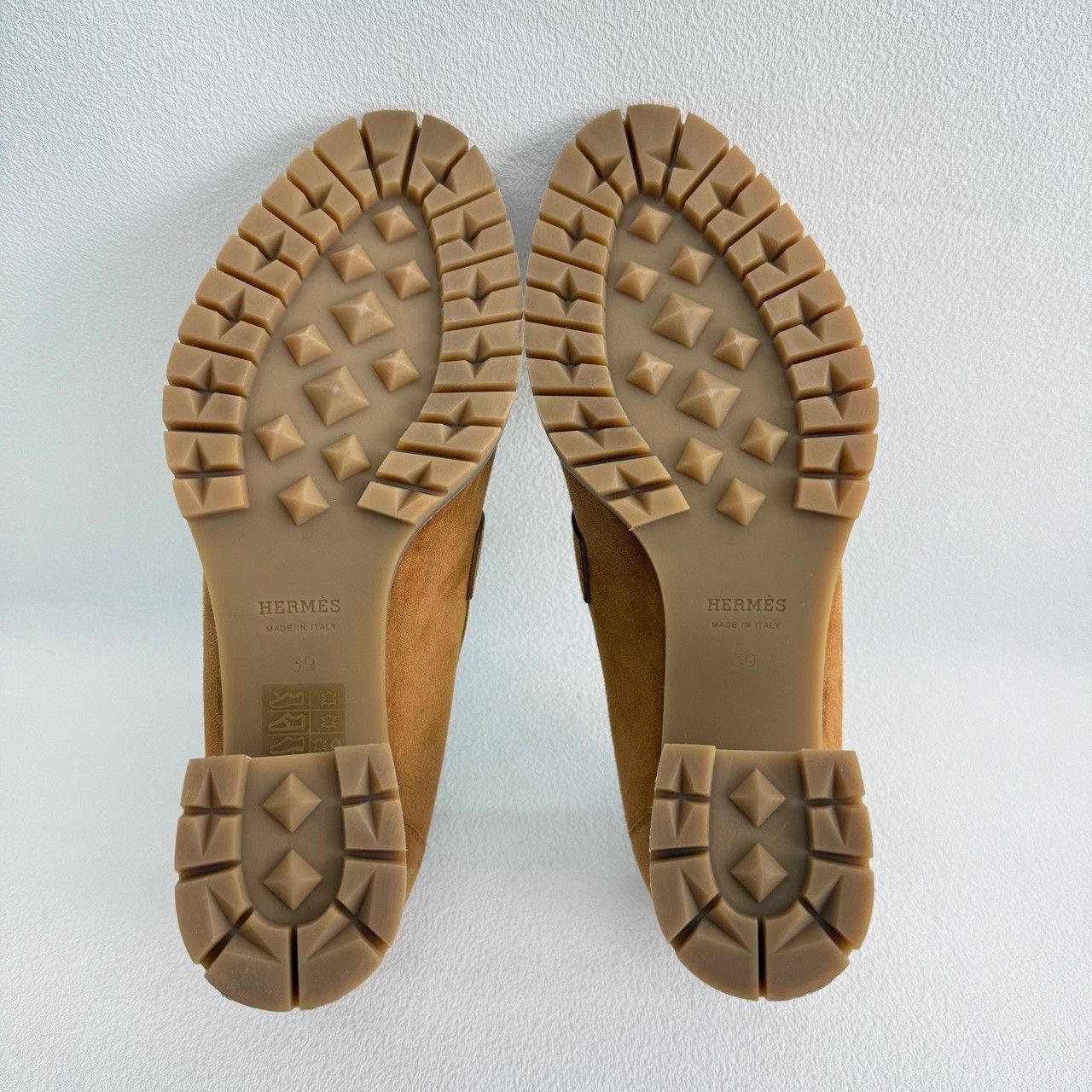 Hermes Hermes Brown Lowtop Sneakers us_8-5 Women Size US 8.5 / IT 38.5 - 7 Thumbnail