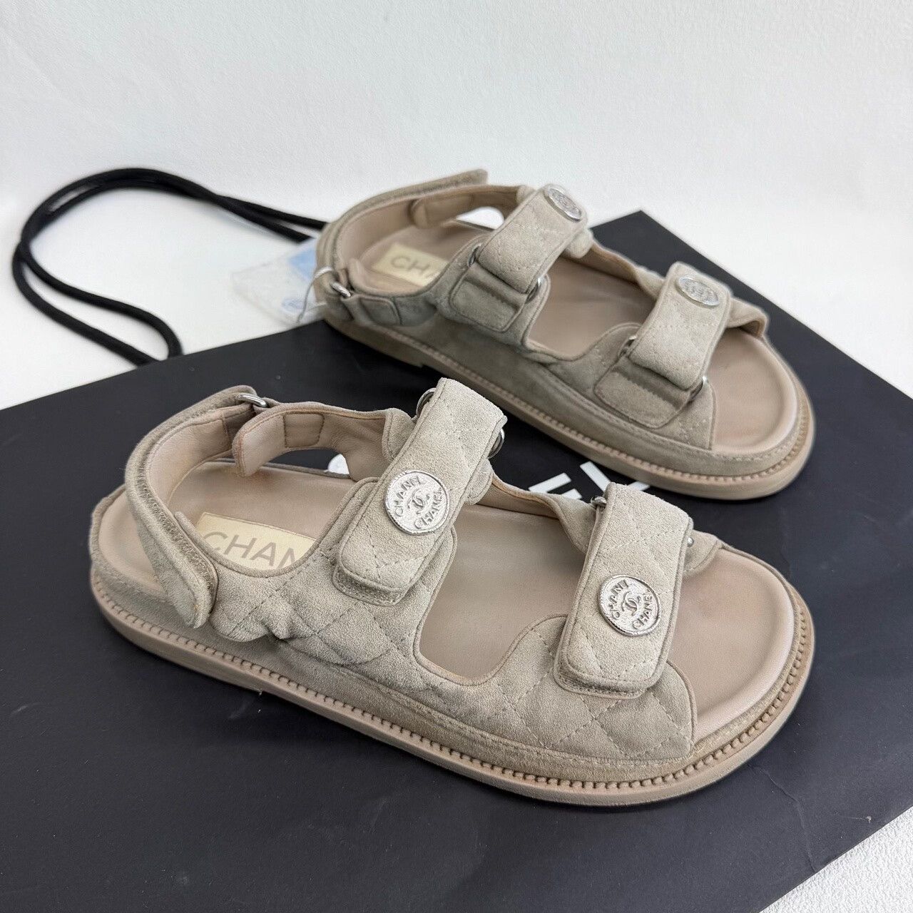 Chanel Chanel Retro Beige Sandals us_6 Women Size US 6 / IT 36 - 3 Thumbnail